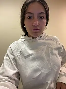 Alyha Cortes online show from 03.12.26