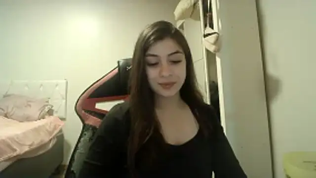 Snapshot of Becca_B chatting on 11.26.25 Becca B online show from 11.26.25