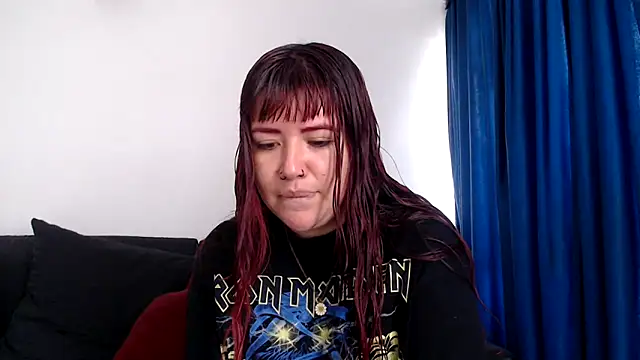 Snapshot of evilheart_69 chatting on 02.10.26 evilheart 69 online show from 02.10.26