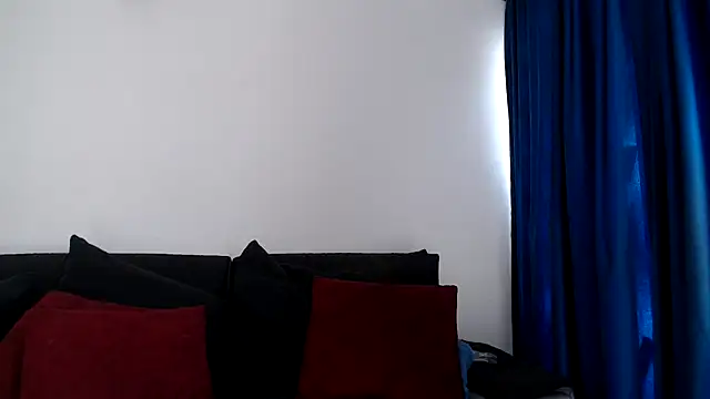 Snapshot of evilheart_69 chatting on 02.12.26 evilheart 69 online show from 02.12.26