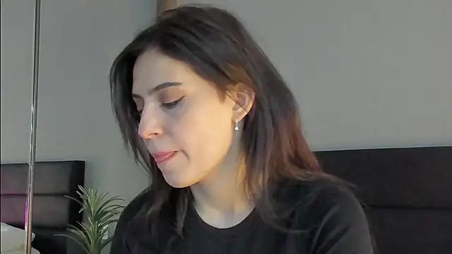 Forever Smiler online show from 10.11.25