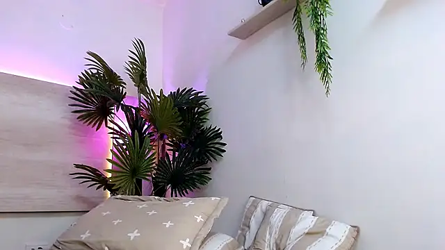 Angel superhuge online show from 09.12.25