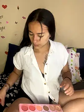 Snapshot of MiaRousexxx_ chatting on 09.29.25 MiaRousexxx online show from 09.29.25