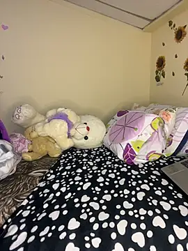 Snapshot of MiaRousexxx_ chatting on 11.15.25 MiaRousexxx online show from 11.15.25