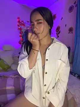 Snapshot of MiaRousexxx_ chatting on 11.22.25 MiaRousexxx online show from 11.22.25