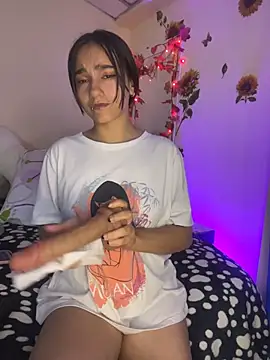 Snapshot of MiaRousexxx_ chatting on 11.28.25 MiaRousexxx online show from 11.28.25