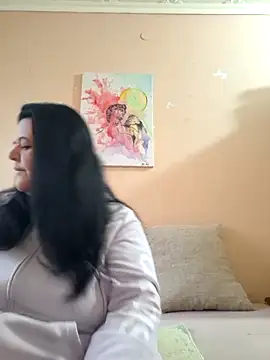 Snapshot of BlacReign chatting on 11.16.25 BlacReign online show from 11.16.25