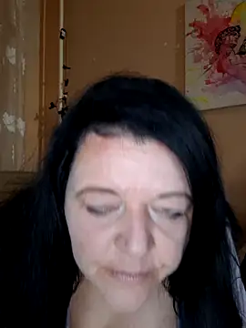 Snapshot of BlacReign chatting on 11.26.25 BlacReign online show from 11.26.25