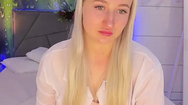 HollyTailors online show from 01.15.26