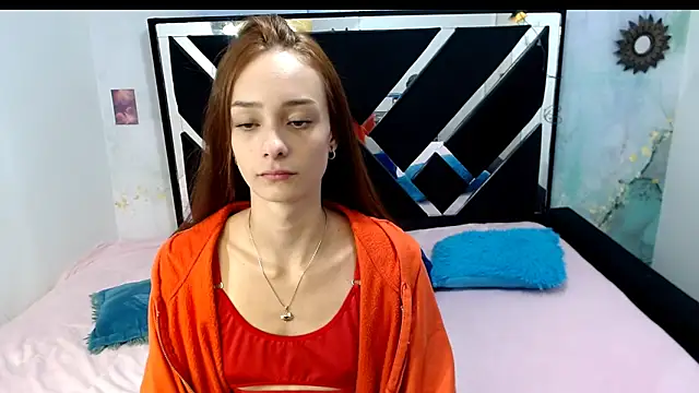 Snapshot of AmbarSexx chatting on 10.11.25 AmbarSexx online show from 10.11.25