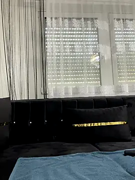 Emilia Mausi online show from 09.24.25