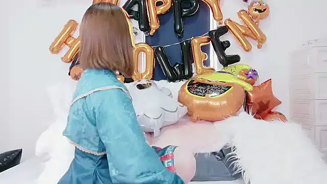 Rina 72 online show from 10.30.25