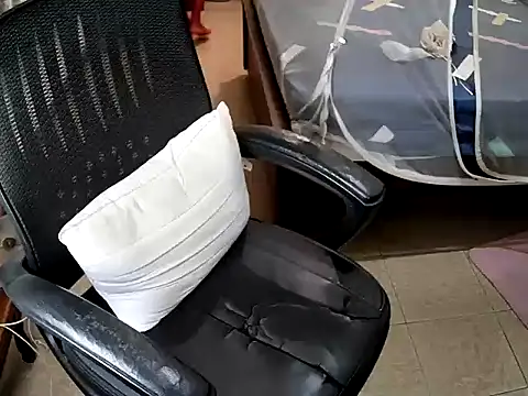 Snapshot of sissypamsissy chatting on 11.12.25 sissypamsissy online show from 11.12.25