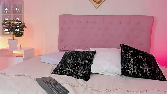 Aleexiiaa online show from 10.05.25