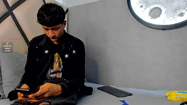  Leohot  online show from 09.13.25