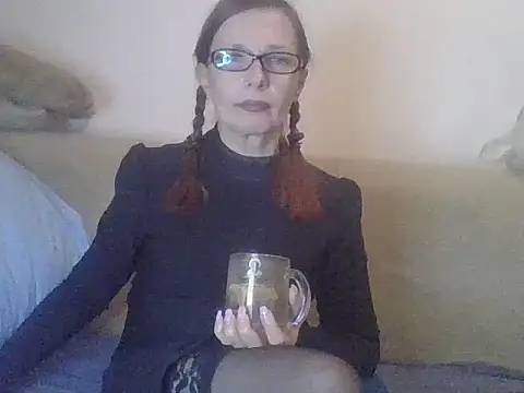 Snapshot of Sweetmurrr chatting on 10.19.25 Sweetmurrr online show from 10.19.25