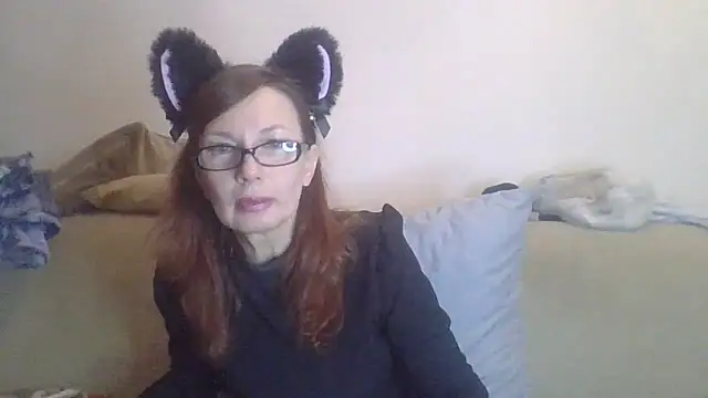 Snapshot of Sweetmurrr chatting on 10.31.25 Sweetmurrr online show from 10.31.25