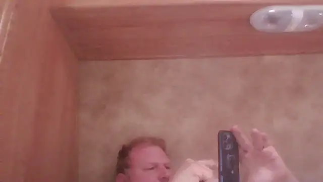 Snapshot of fisherman1015 chatting on 09.11.25 fisherman1015 online show from 09.11.25