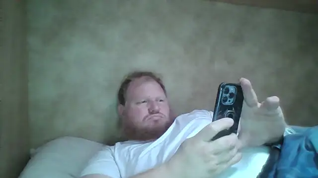 Snapshot of fisherman1015 chatting on 11.17.25 fisherman1015 online show from 11.17.25