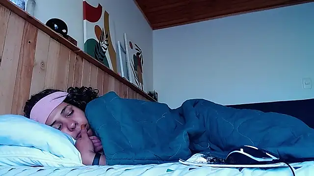 Snapshot of IVONNE_COLLINS33 chatting on 11.08.25 IVONNE COLLINS33 online show from 11.08.25