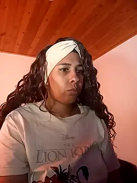 IVONNE COLLINS33 online show from 02.01.26