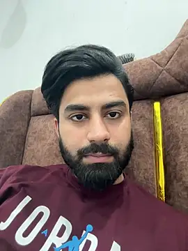 hottestboy03 online show from 04.18.26