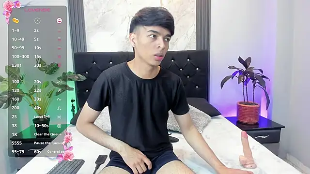 OnlyJos online show from 11.03.25