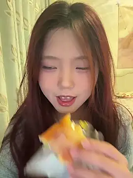 Snapshot of mimi9420 chatting on 11.02.25 mimi9420 online show from 11.02.25