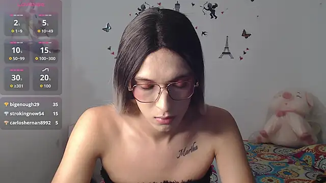 Macarena 05 online show from 09.15.25