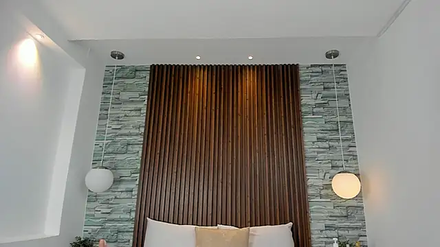 Snapshot of Miagomezx chatting on 09.22.25 Miagomezx online show from 09.22.25