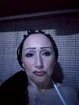 Snapshot of Dirtywhitebitch5150 chatting on 11.03.25 Dirtywhitebitch5150 online show from 11.03.25