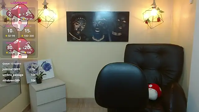 Snapshot of agarycus_ chatting on 10.04.25 agarycus online show from 10.04.25