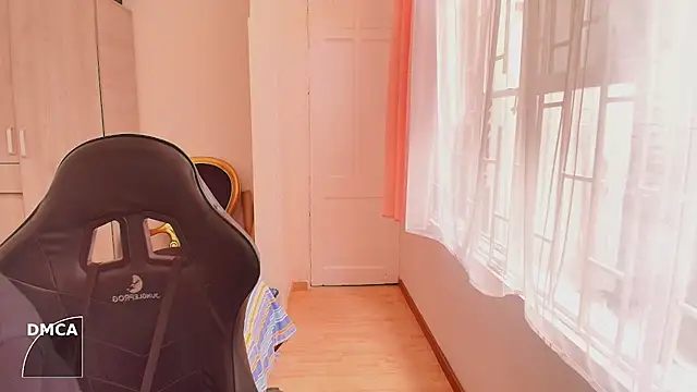 Nude Boy18 online show from 10.05.25