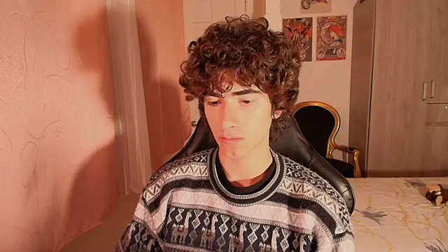 Nude Boy18 online show from 10.21.25