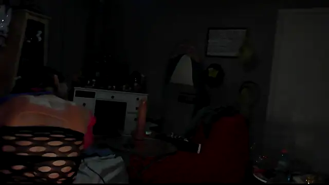 Snapshot of SexMajic chatting on 10.18.25 SexMajic online show from 10.18.25