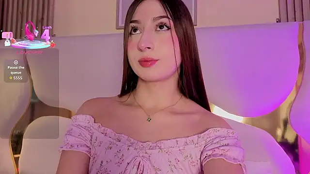 Snapshot of SofiJones_ chatting on 02.27.26 SofiJones online show from 02.27.26