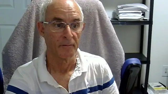 Snapshot of funone1999 chatting on 11.14.25 funone1999 online show from 11.14.25