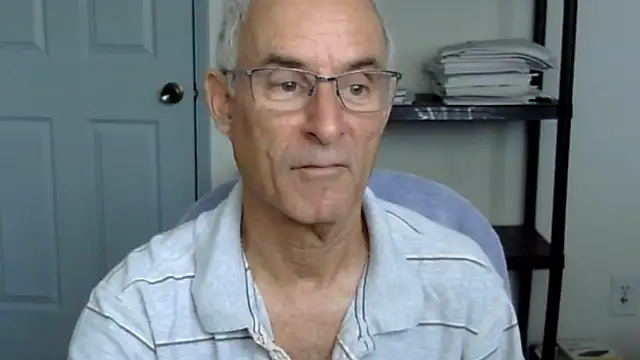 Snapshot of funone1999 chatting on 11.18.25 funone1999 online show from 11.18.25