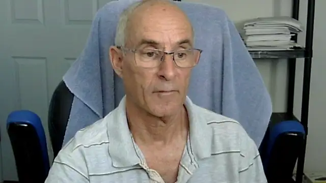 Snapshot of funone1999 chatting on 12.03.25 funone1999 online show from 12.03.25