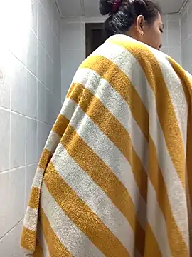 Snapshot of Jake_Chris chatting on 11.06.25 Jake Chris online show from 11.06.25