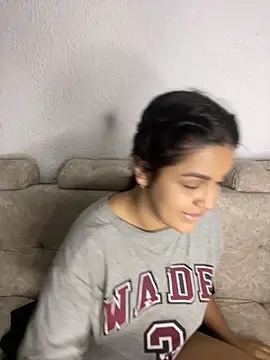 Snapshot of lunita_sweet5 chatting on 11.25.25 lunita sweet5 online show from 11.25.25