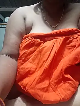 riyanag2 online show from 10.25.25