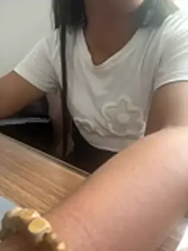 Snapshot of Pilipinalyn23 chatting on 07.29.26 Pilipinalyn23 online show from 07.29.26