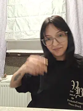 AllexyAle online show from 04.23.26