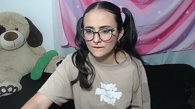 Snapshot of Amaranta444 chatting on 10.28.25 Amaranta444 online show from 10.28.25