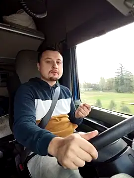 Amberdual online show from 10.27.25