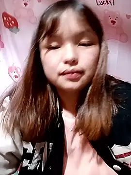 XoiXoi232 online show from 11.18.25