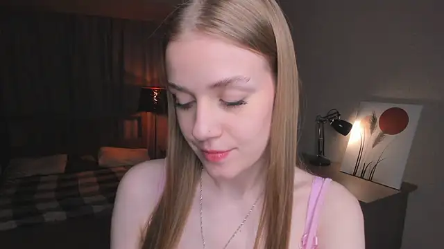 OdellaFrake online show from 10.04.25