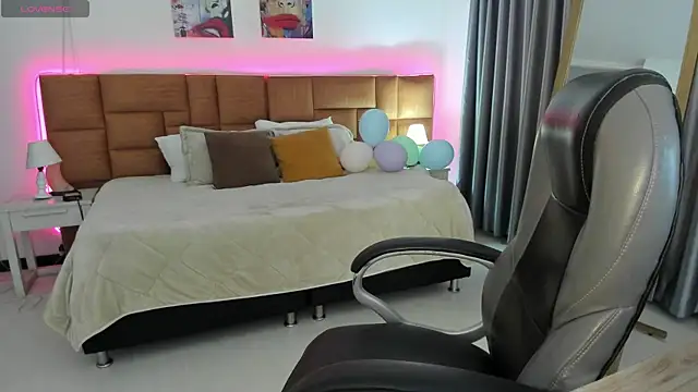 Catti Brie online show from 05.19.26