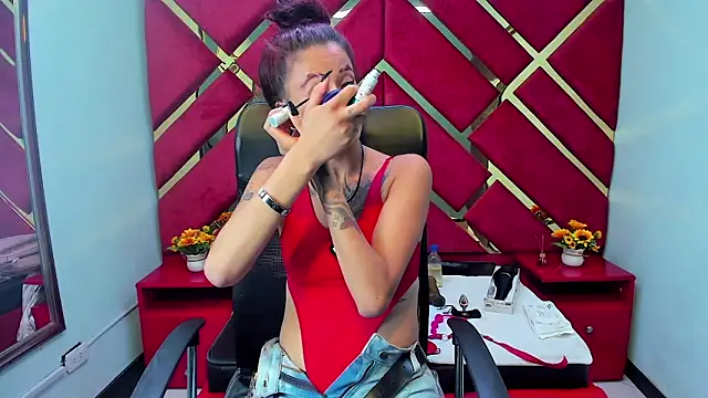 Snapshot of Kataleya_Luck chatting on 12.02.25 Kataleya Luck online show from 12.02.25